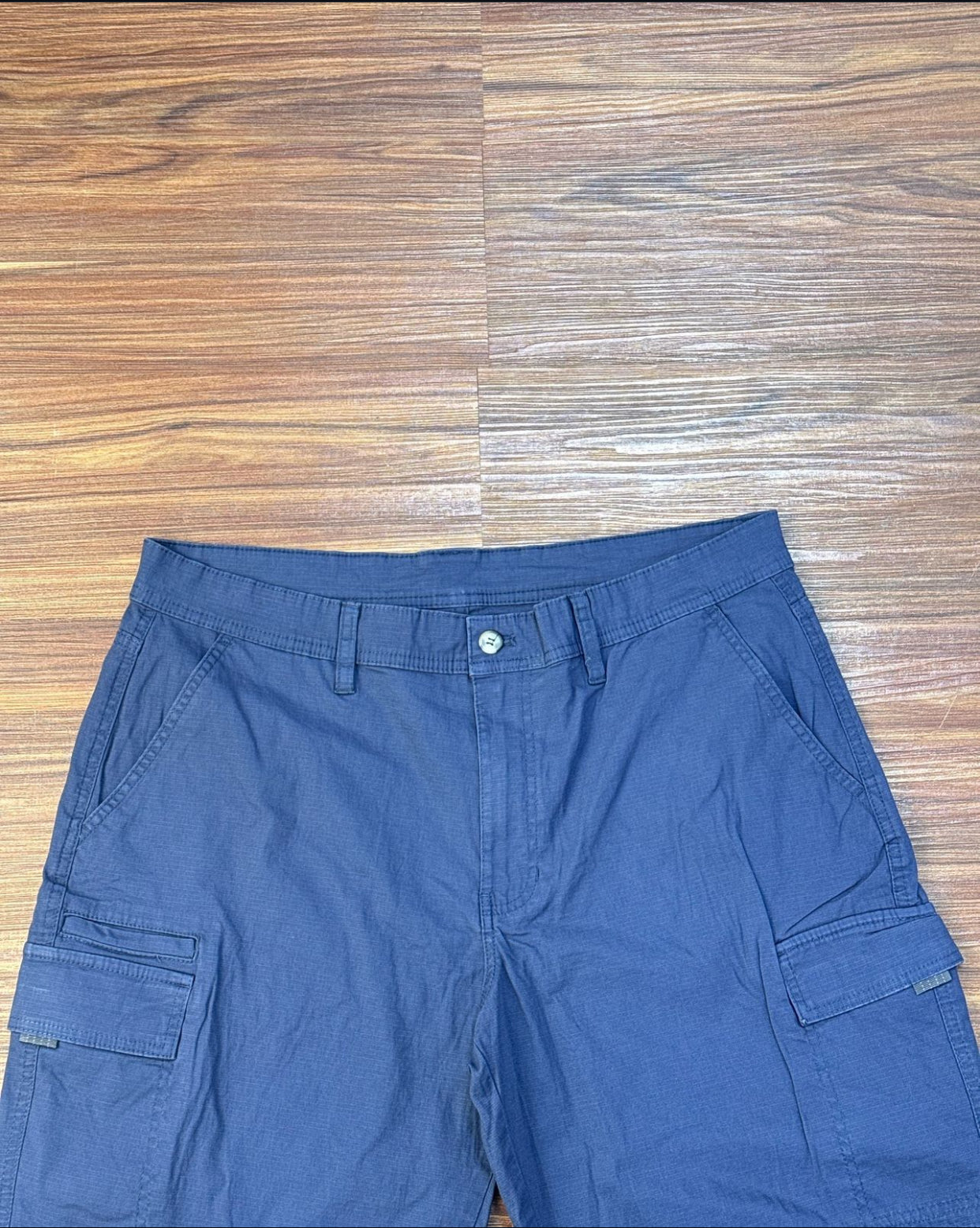 Weather proof short in navy