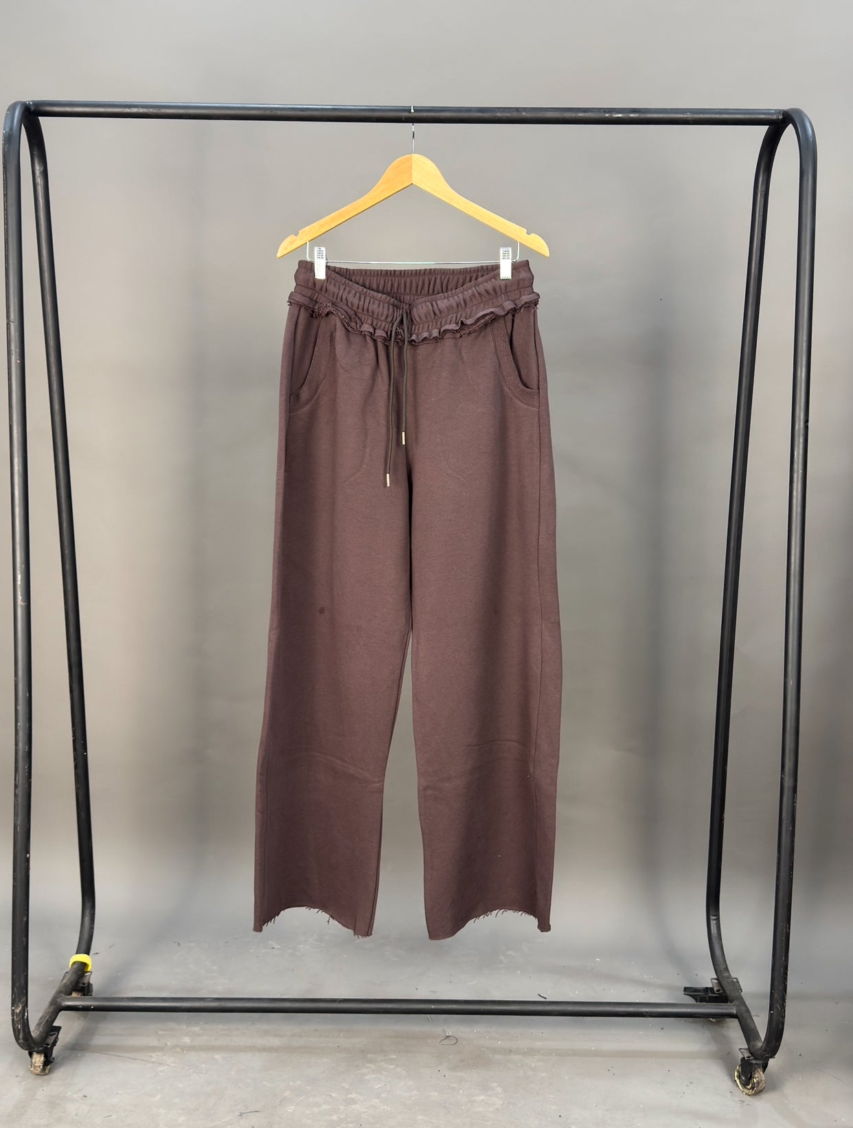 Zedek Baseless joggers in Brown