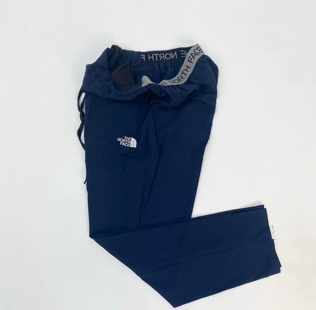 The north face track pant in navy