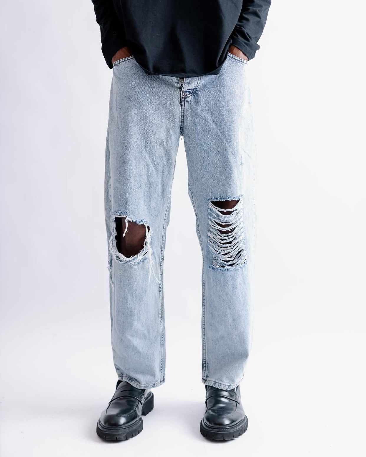 JOHN LUCCA RIPPED DENIM JEANS