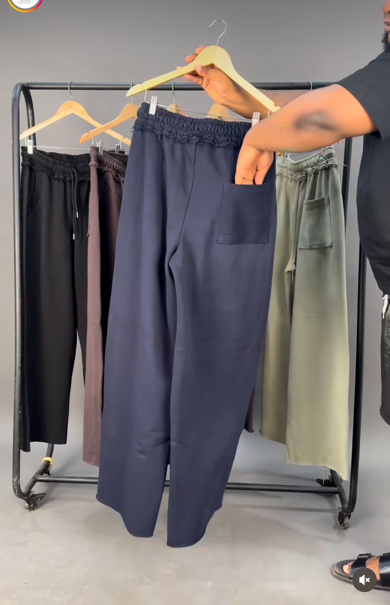 Zedek baseless Joggers in Blue