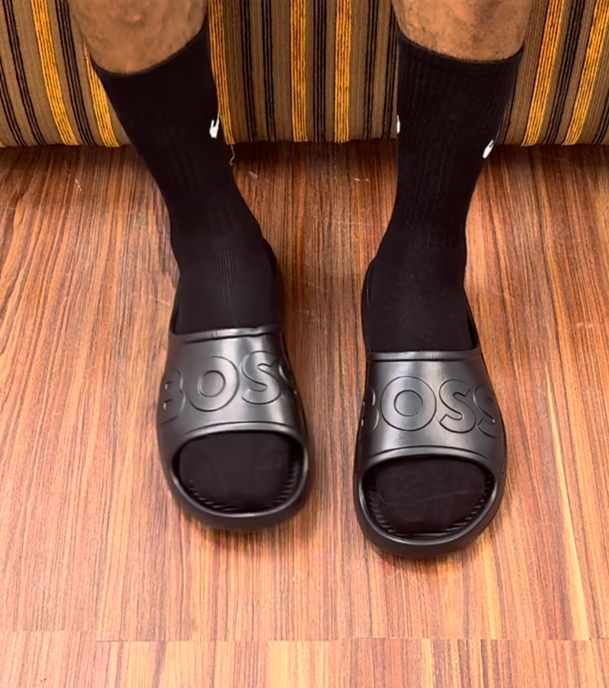 Boss slider in black