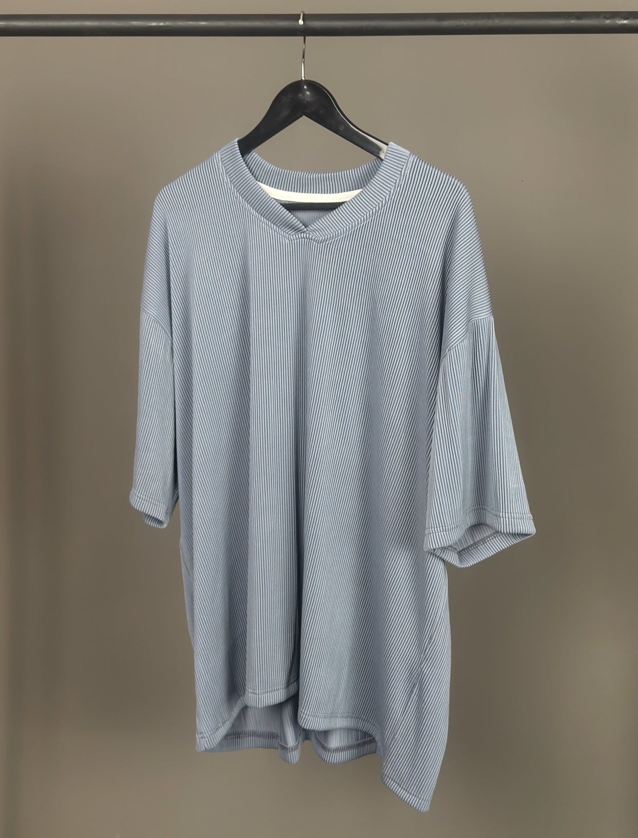 Zedek Revere  V -Neck Tee in Light Blue