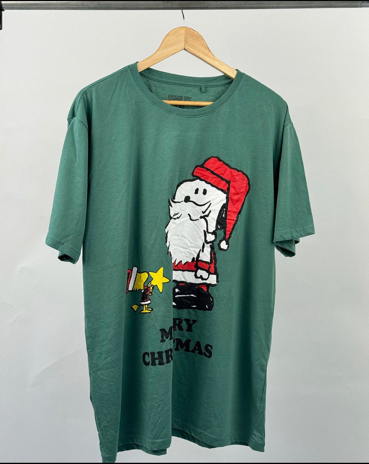 Peanuts. tee