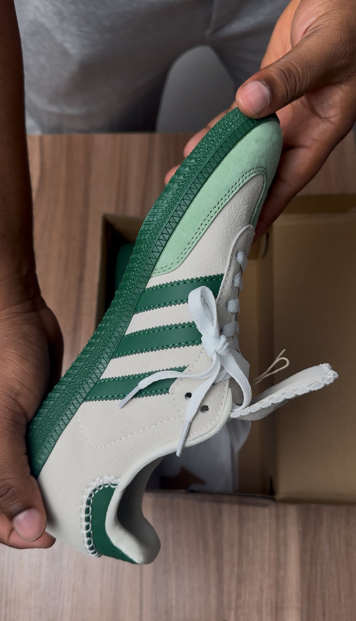 Samba in Green and White