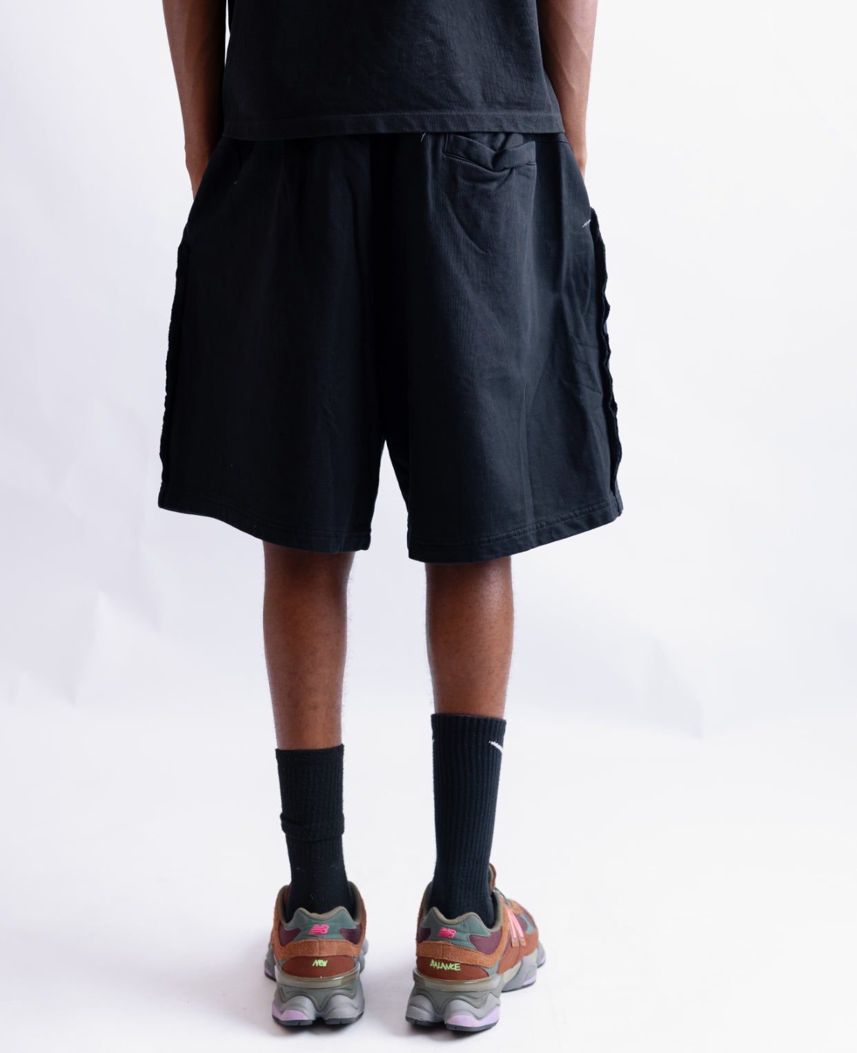 25001 joggers short