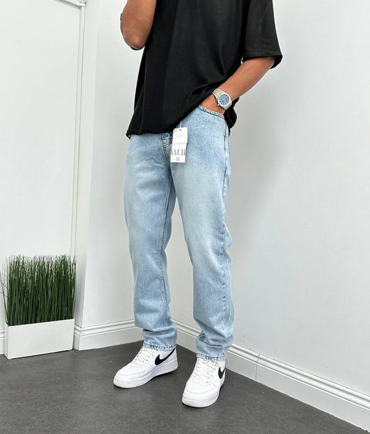 WEL1 JEANS IN LIGHT BLUE
