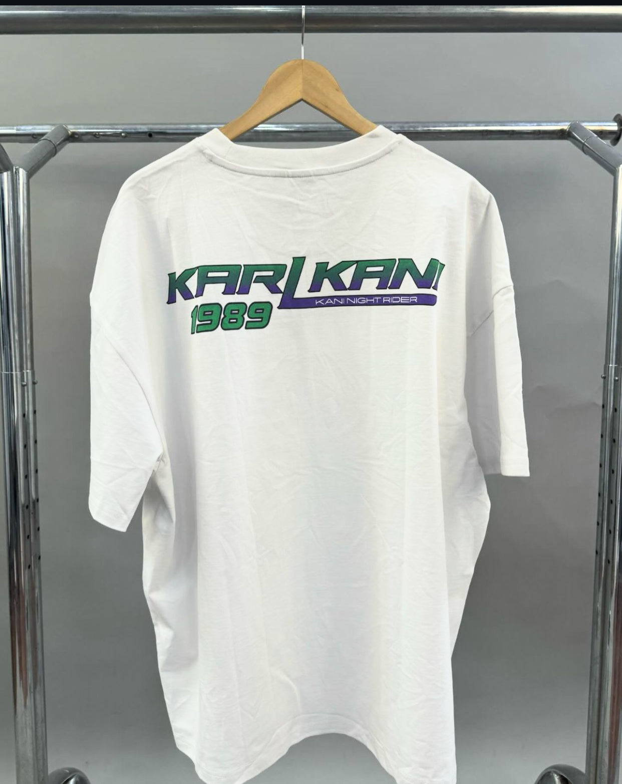 Karl kani tee