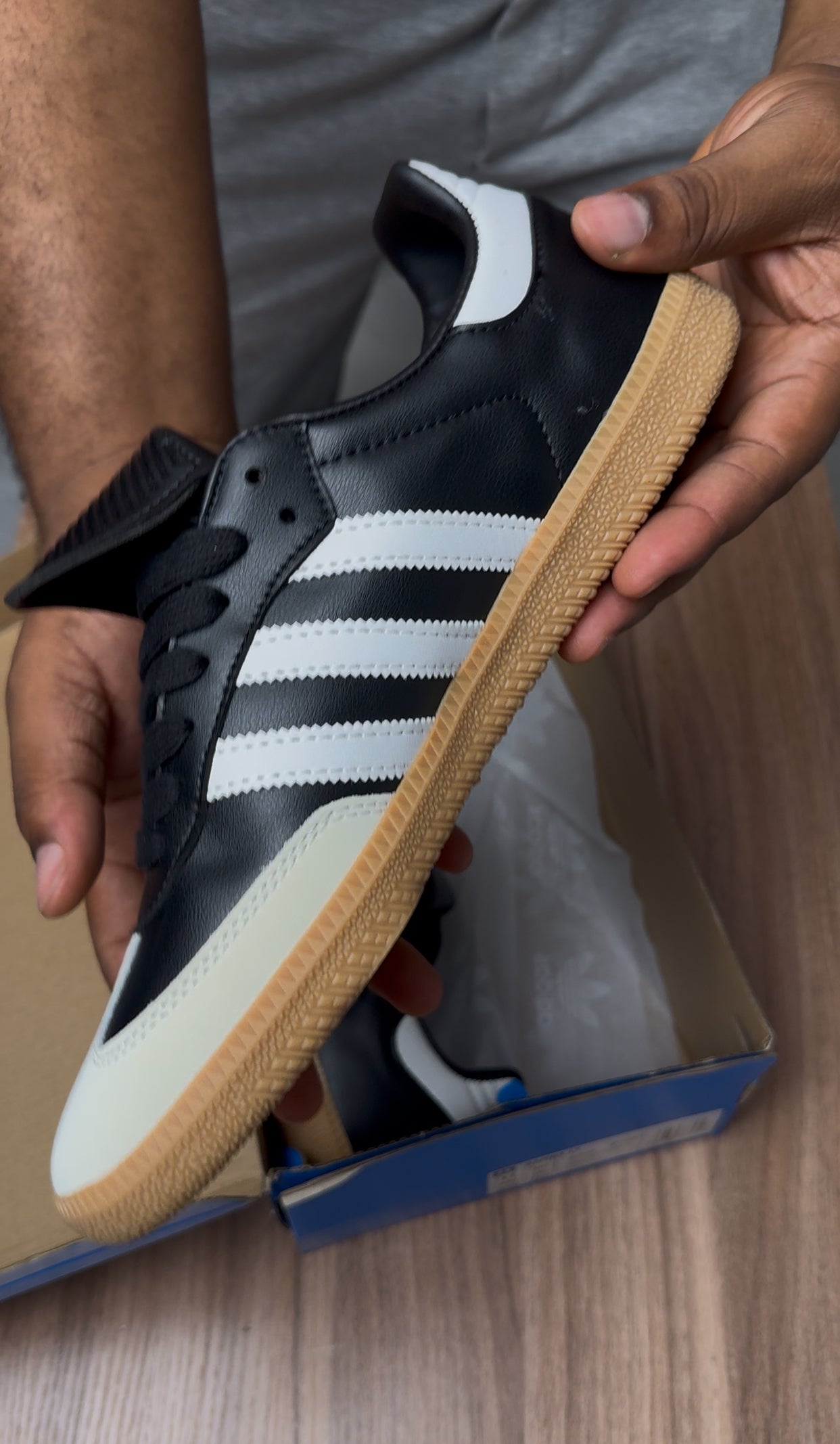 Samba in Black and Brown