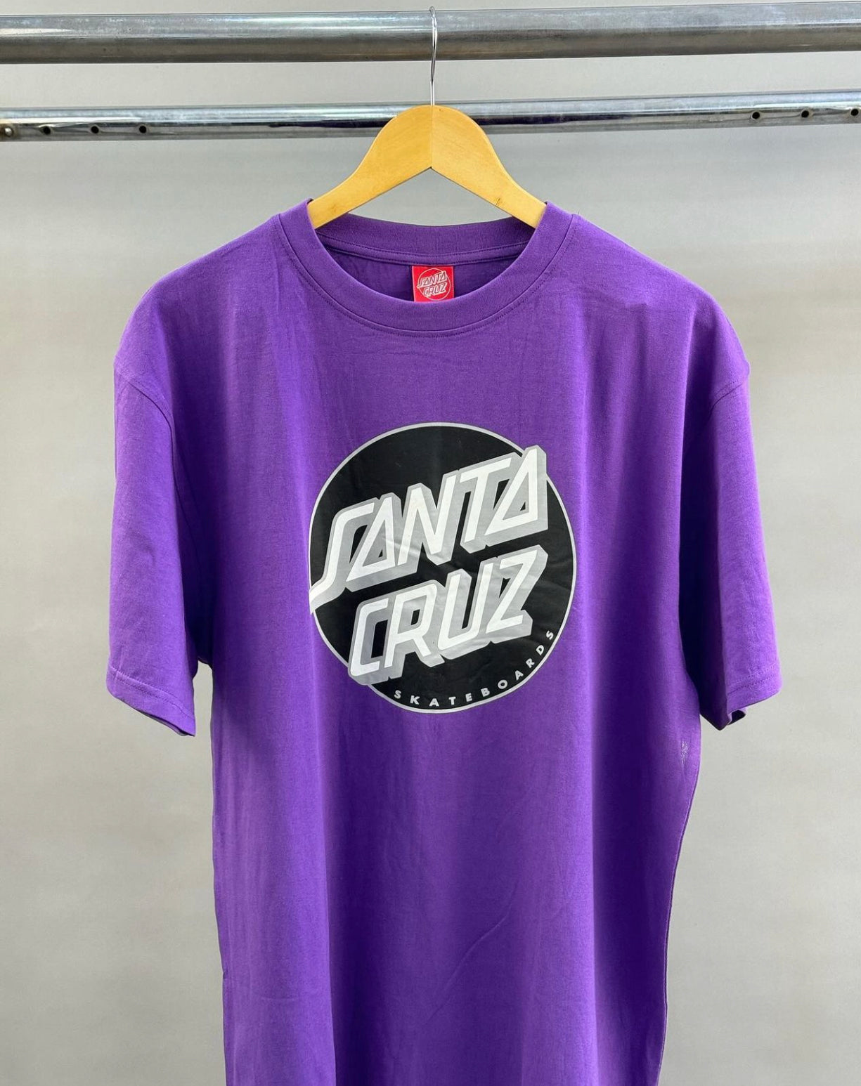 Santa Cruz tee