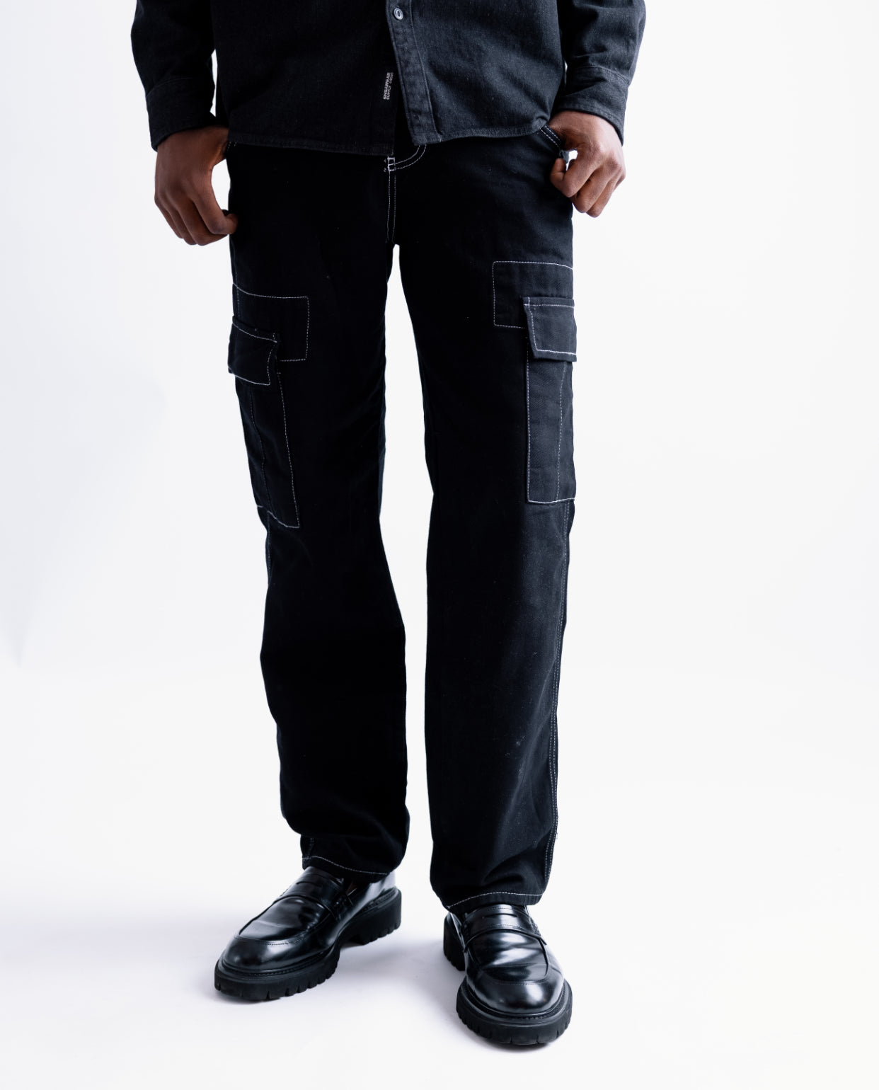 DIFRANSEL BLACK CARGO PANT WITH CONTRAST STITCHING