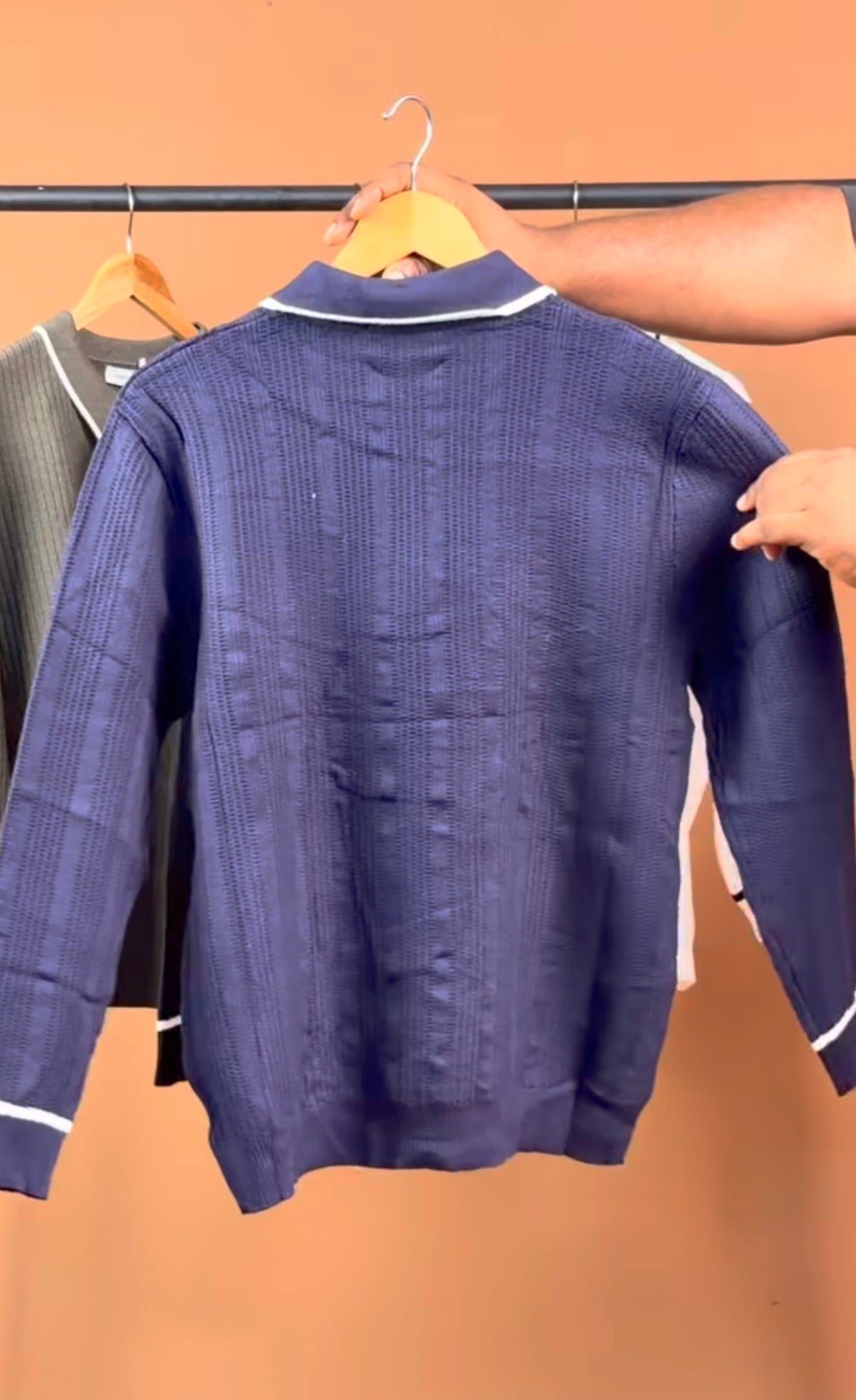 KNITTED ZIP LONGSLEEVE IN BLUE