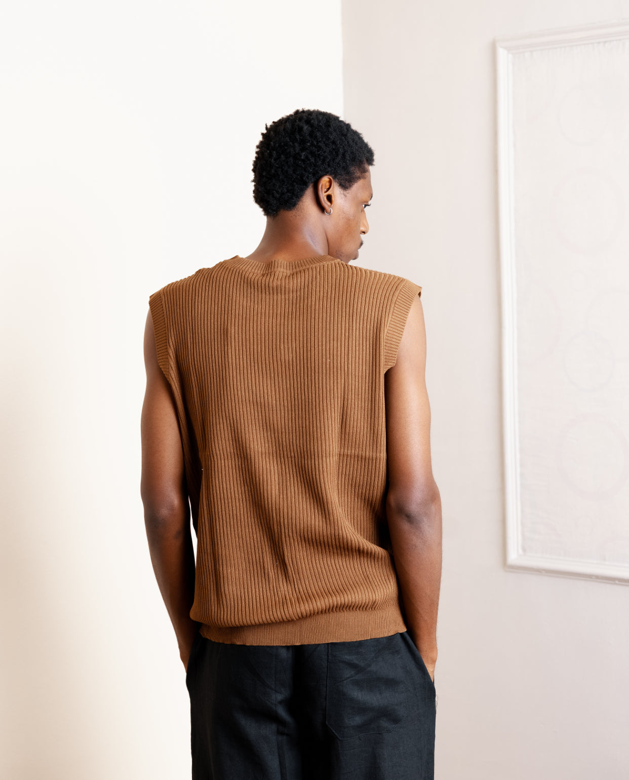 Knitted Sleeveless in Brown C72129