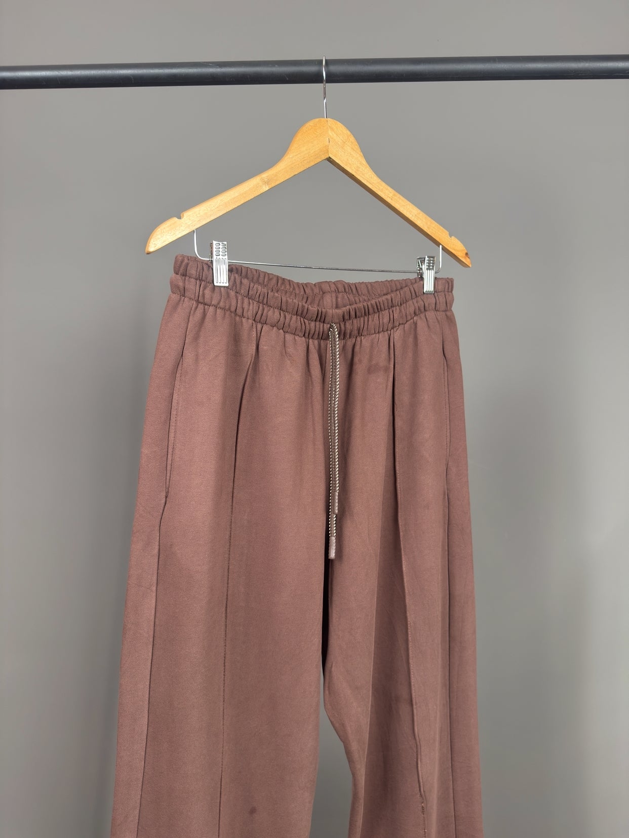 Heather Jogger Pant in Brown