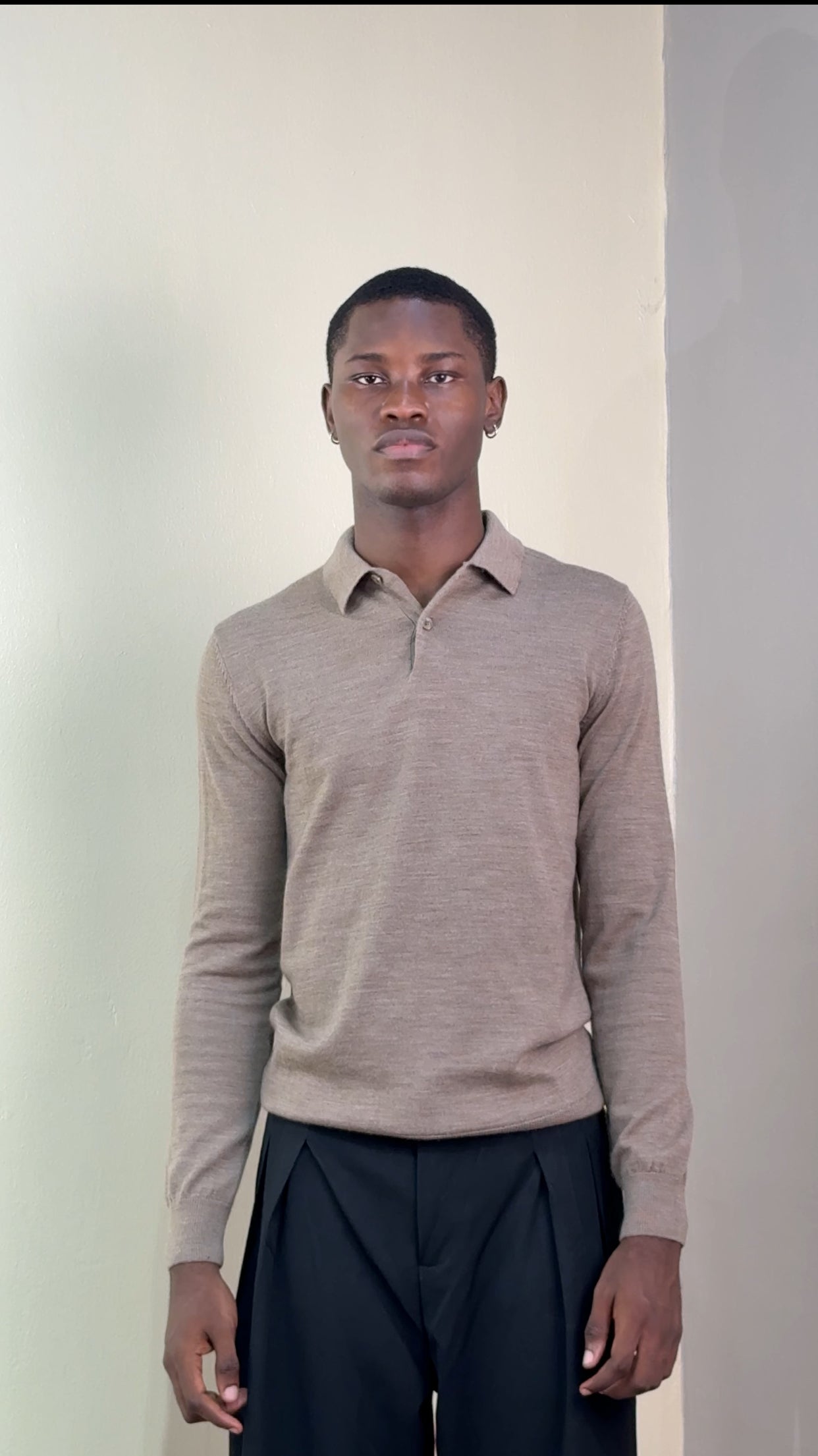 KNITTED SWEATSHIRT