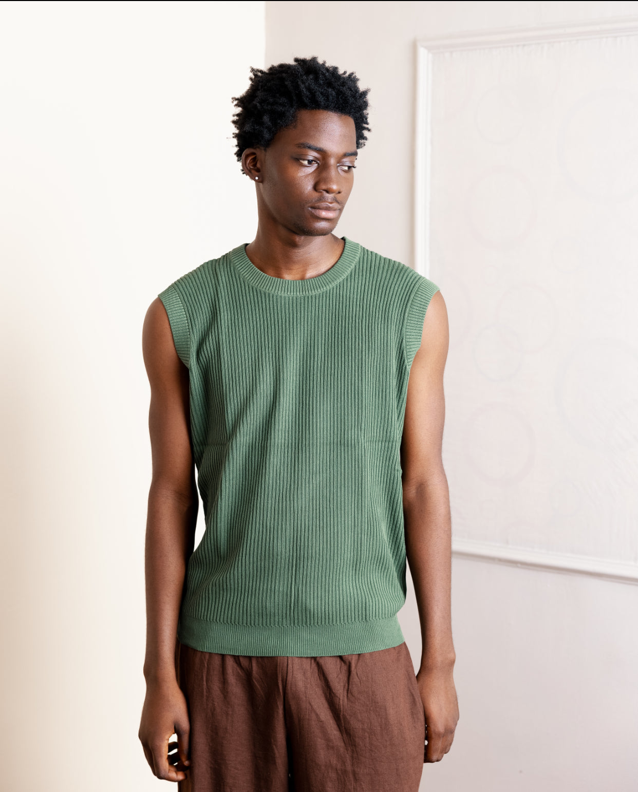 Knitted Sleeveless in Green C72129