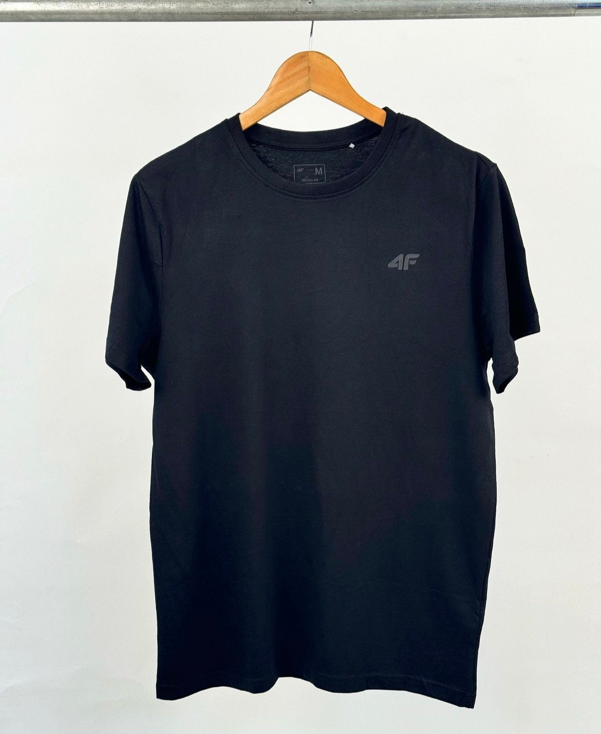 4f tee in black