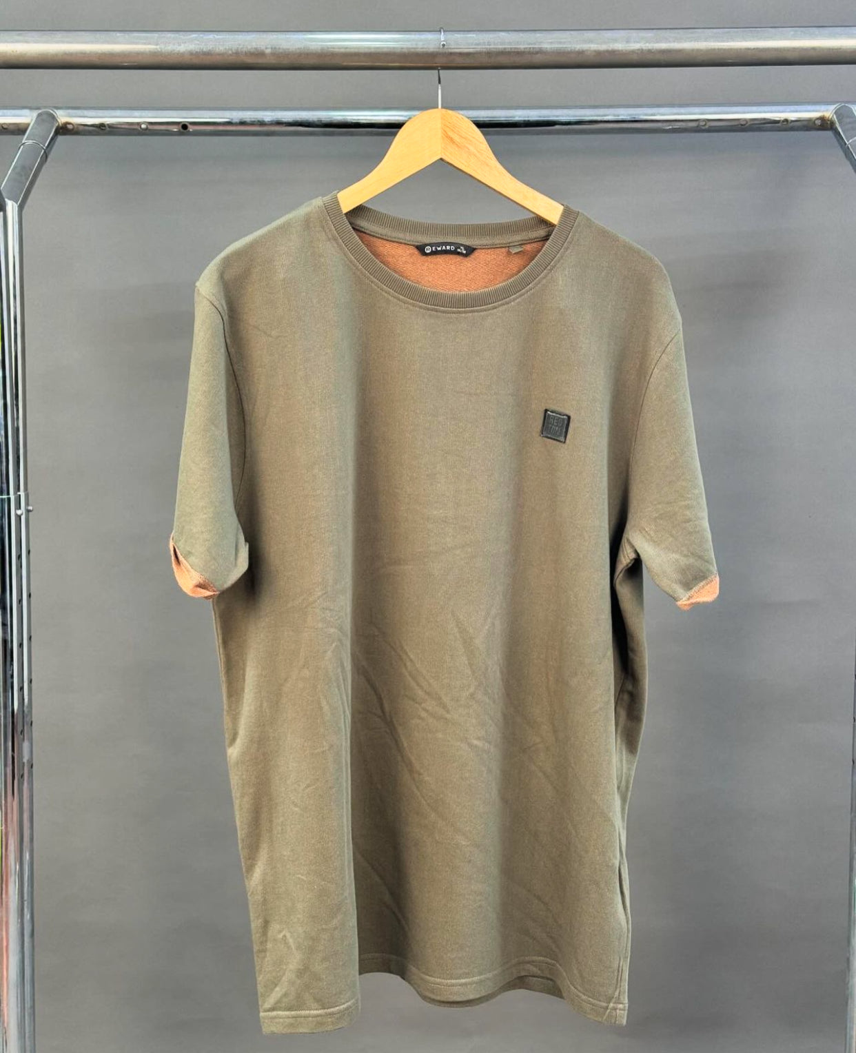 Eward tee