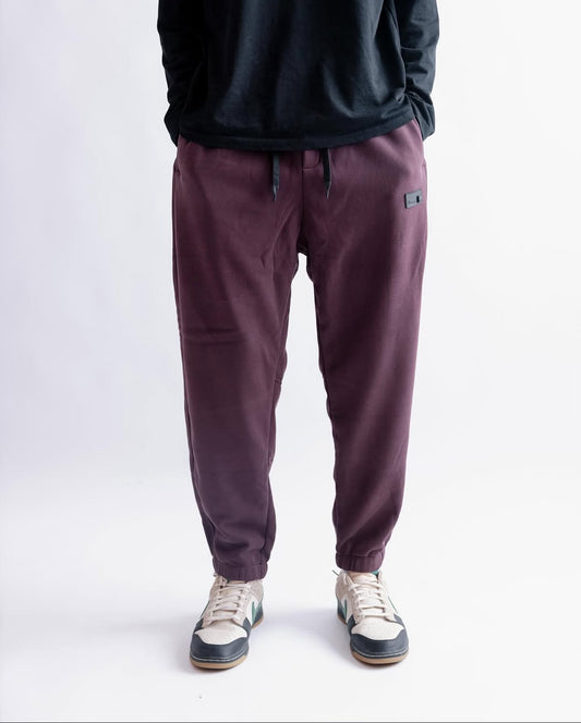 MC jogger in wine