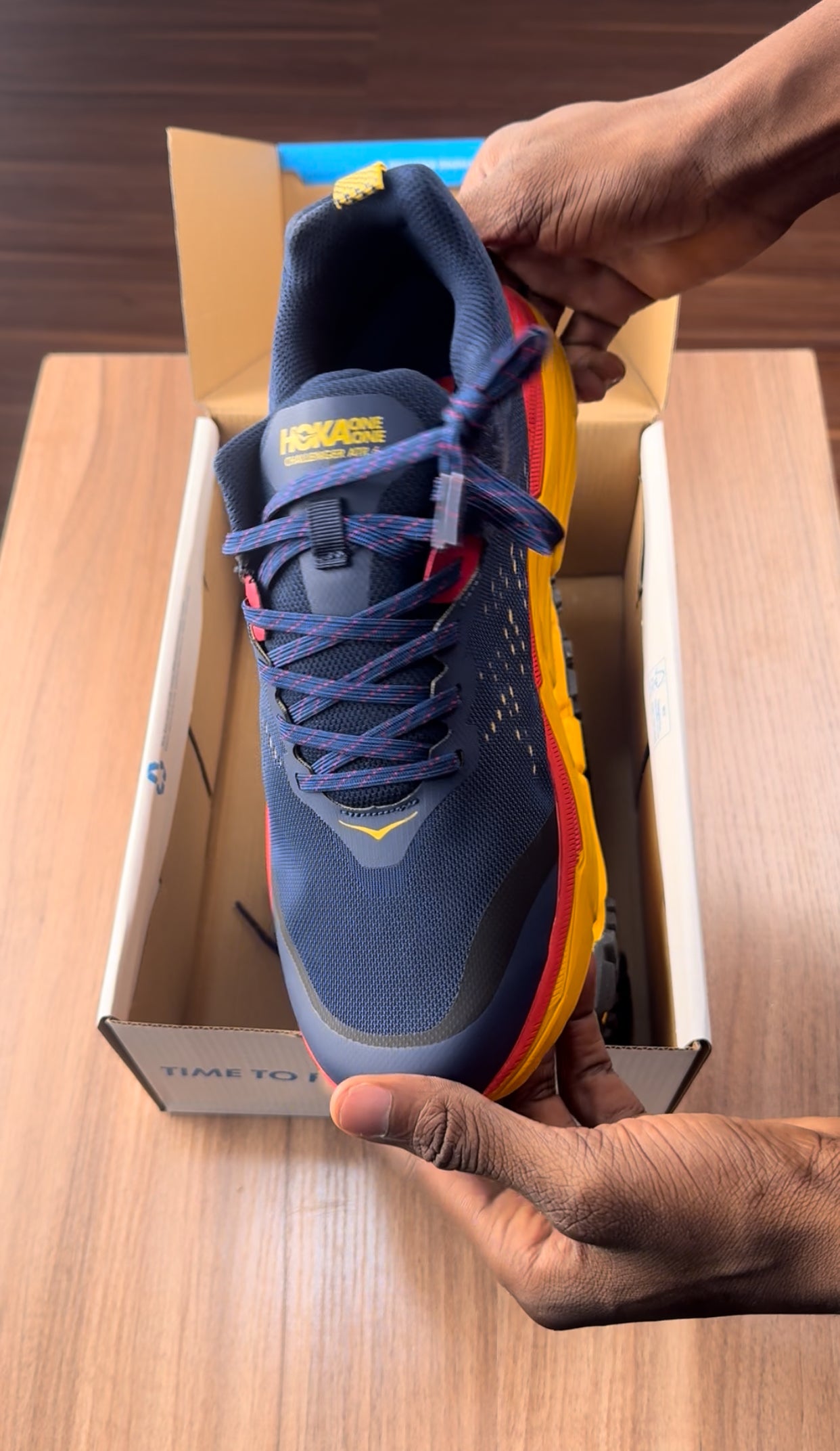 Hoka Trainers Navy/Yellow