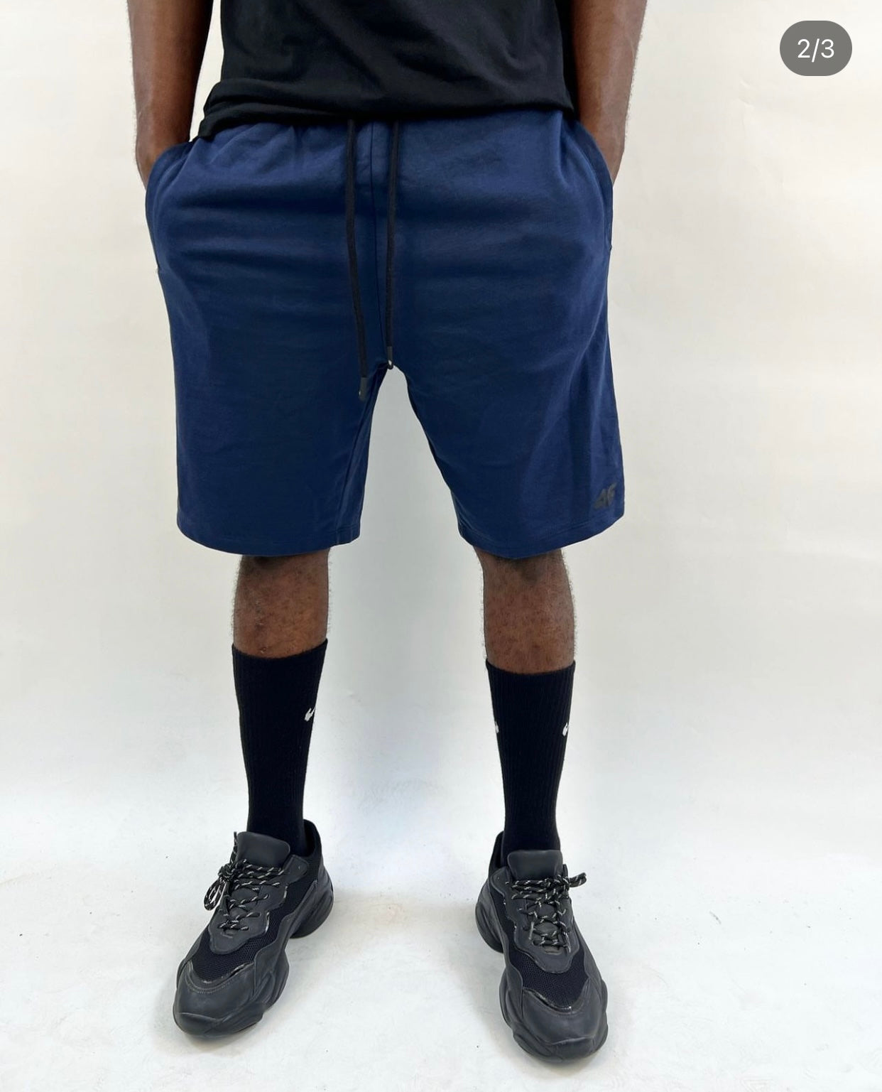 4F sweat short in navy