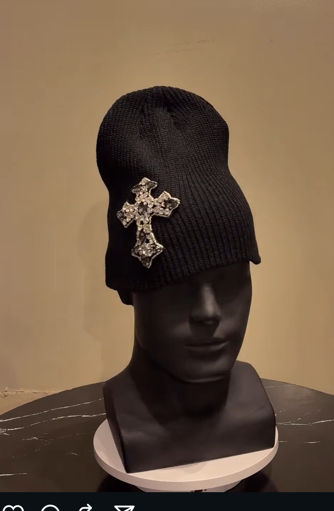 CROSS BEANIE 91