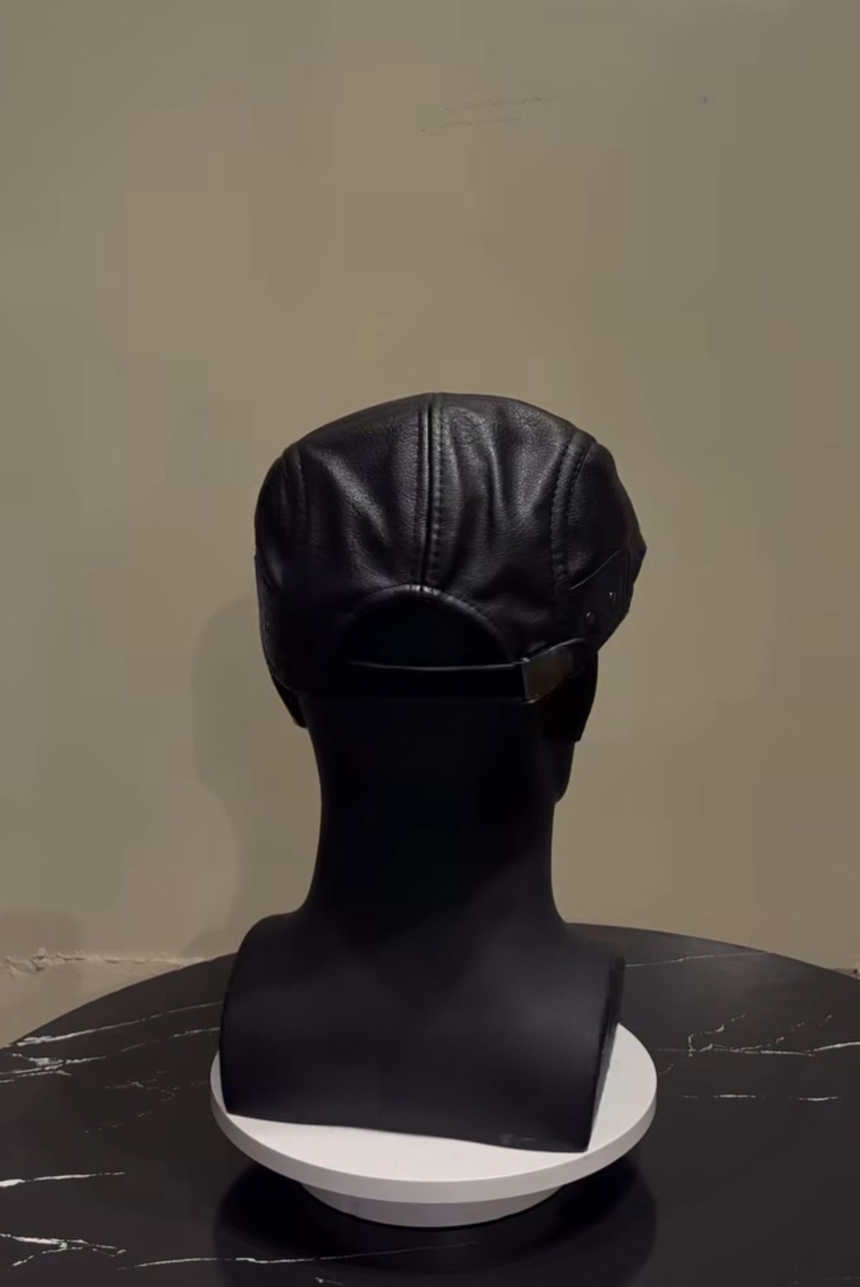 LEATHER PAPA’S CAP IN BLACK