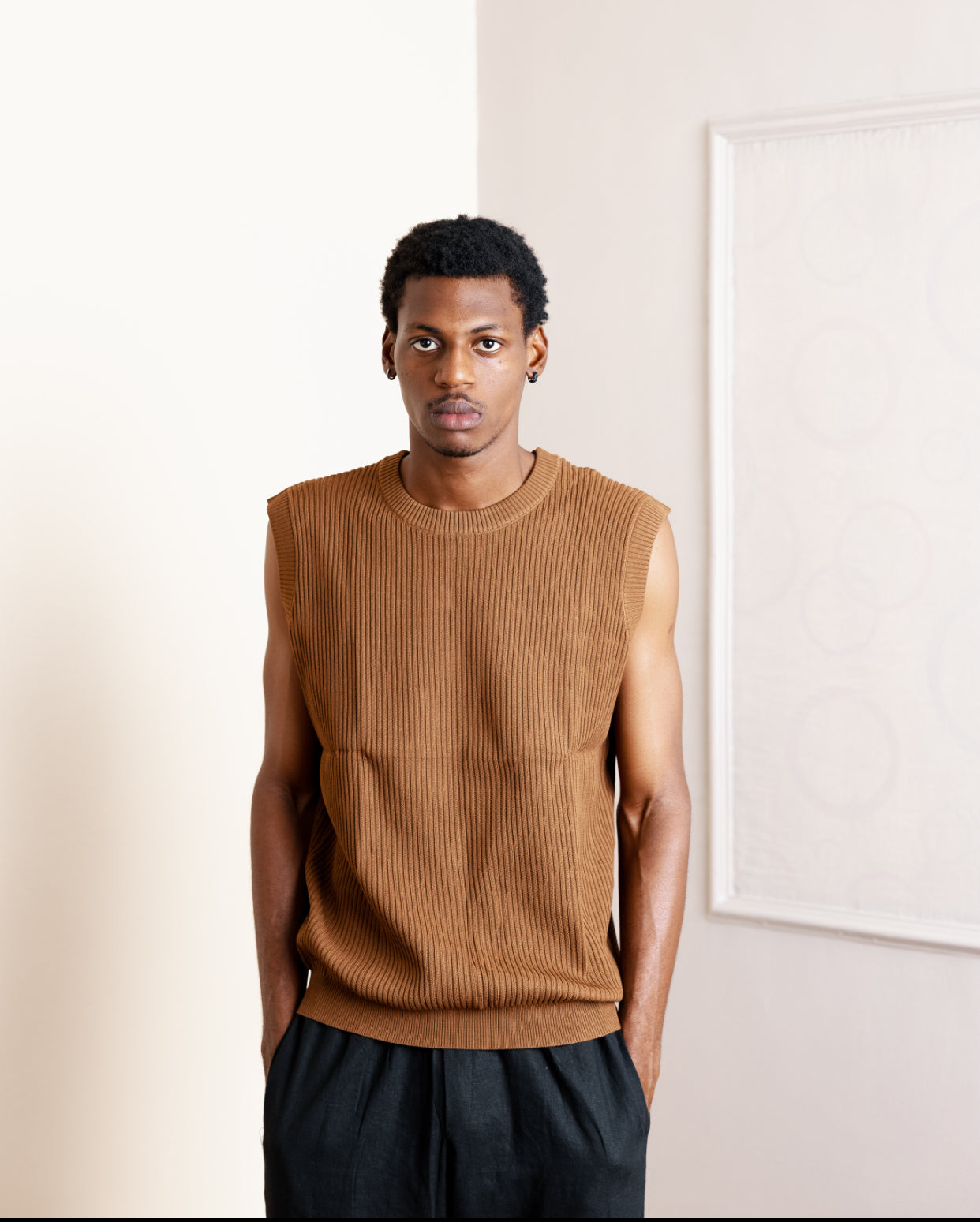 Knitted Sleeveless in Brown C72129