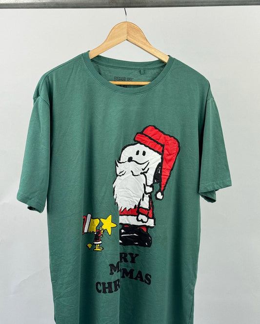 Peanuts. tee