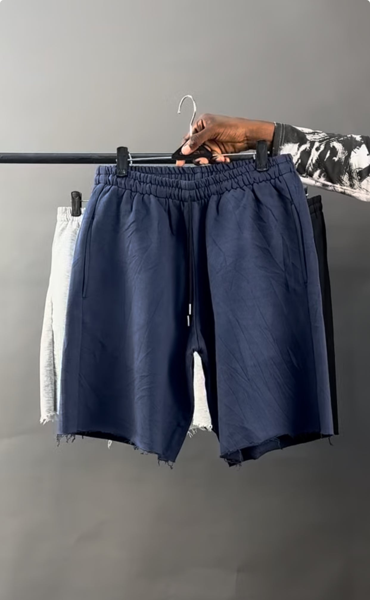 BASELESS SWEATSHORT IN BLUE