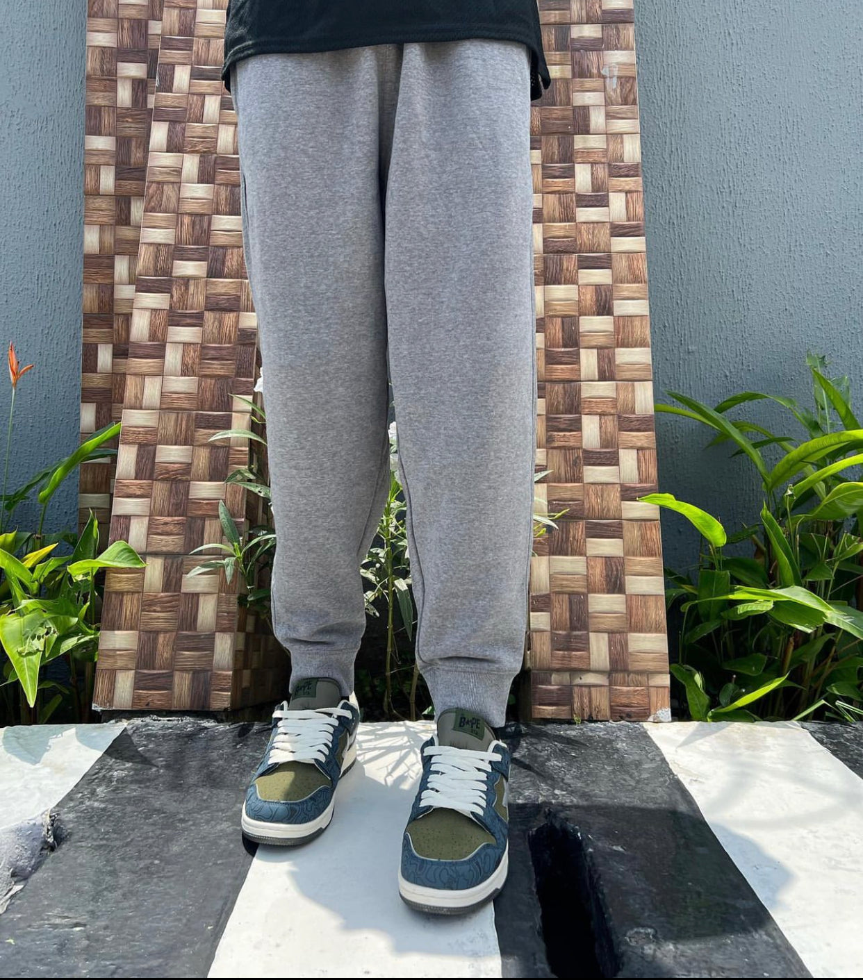 Old navy jogger pant in grey