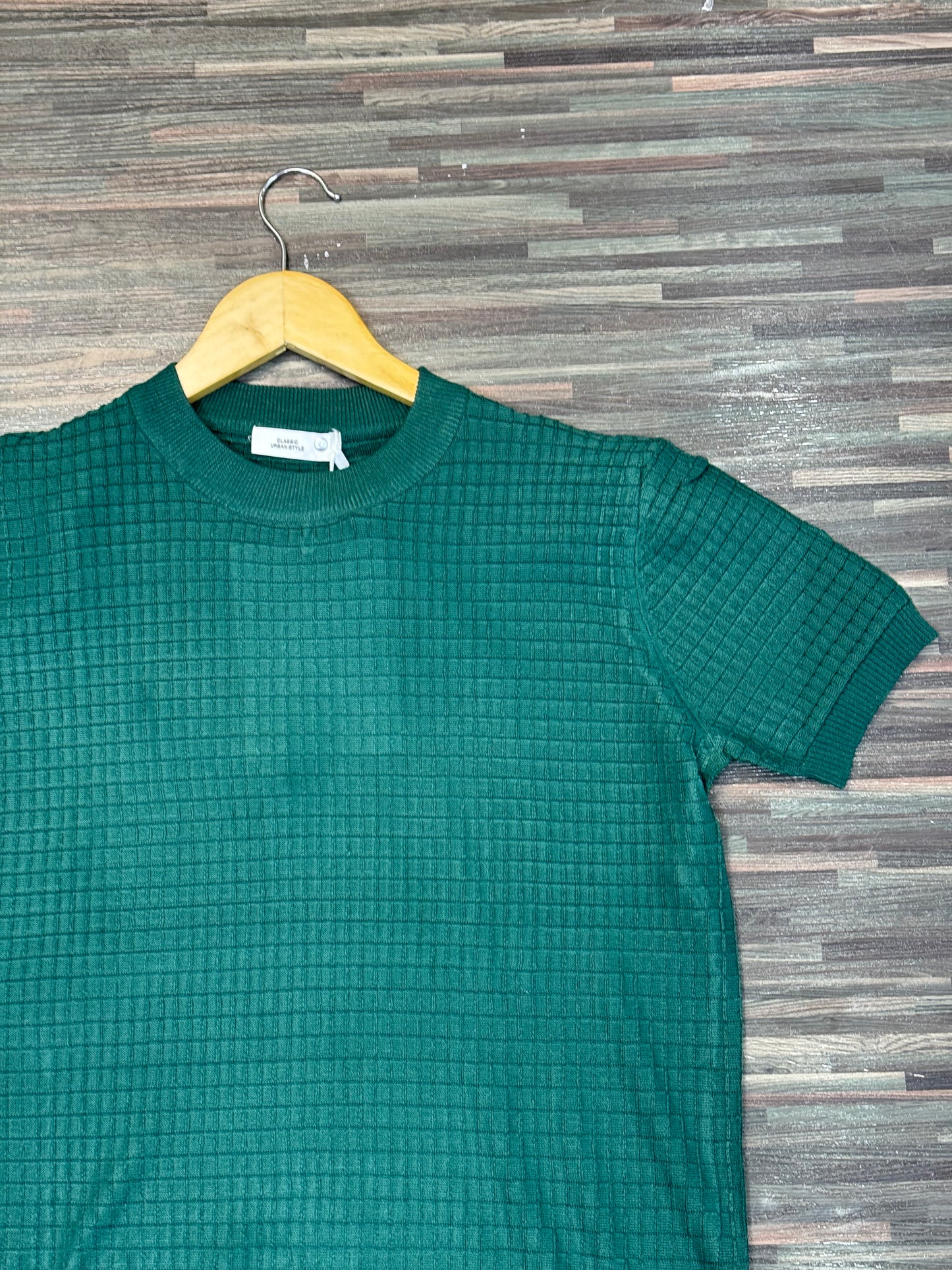 Knitted round neck tshirts in green