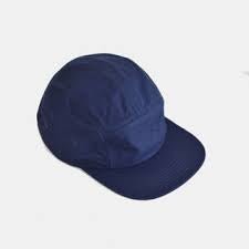 5 PANEL HAT IN NAVY BLUE