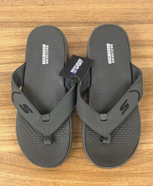 Sketchers slides in grey
