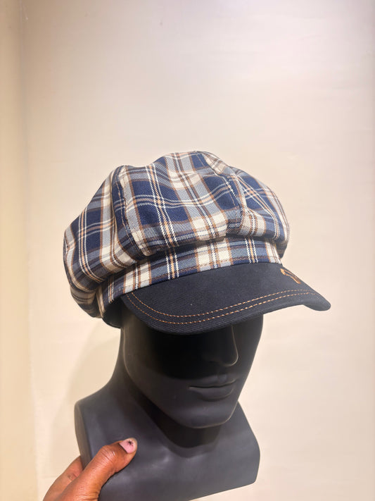 NEWSBOY HAT IN NAVY