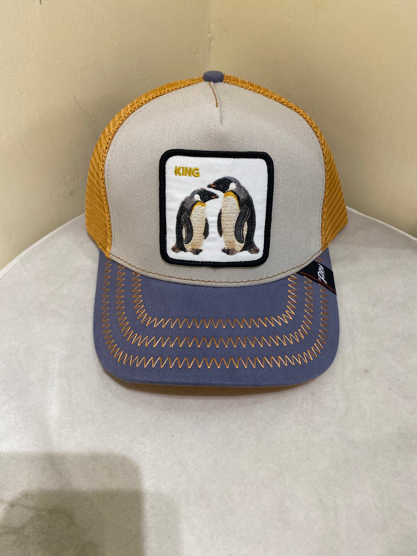 KING TRUCKER HAT