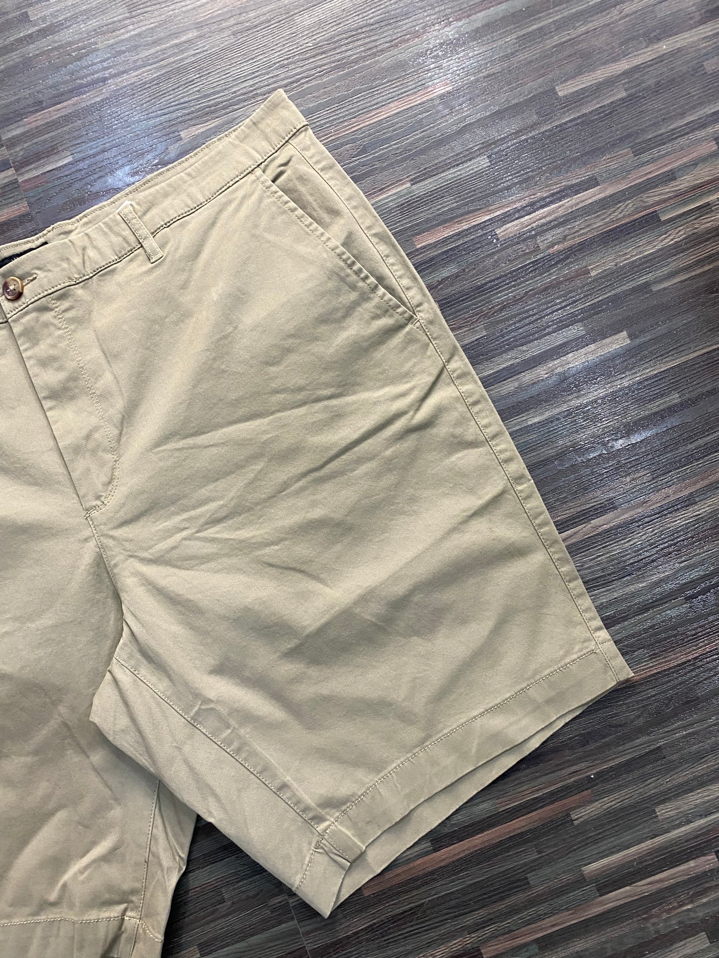 WES Relaxed short brown