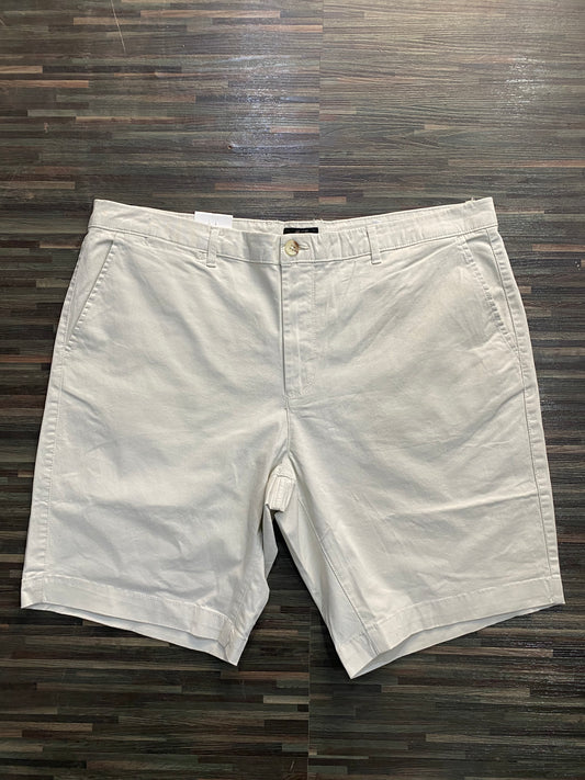 WES Relaxed short white