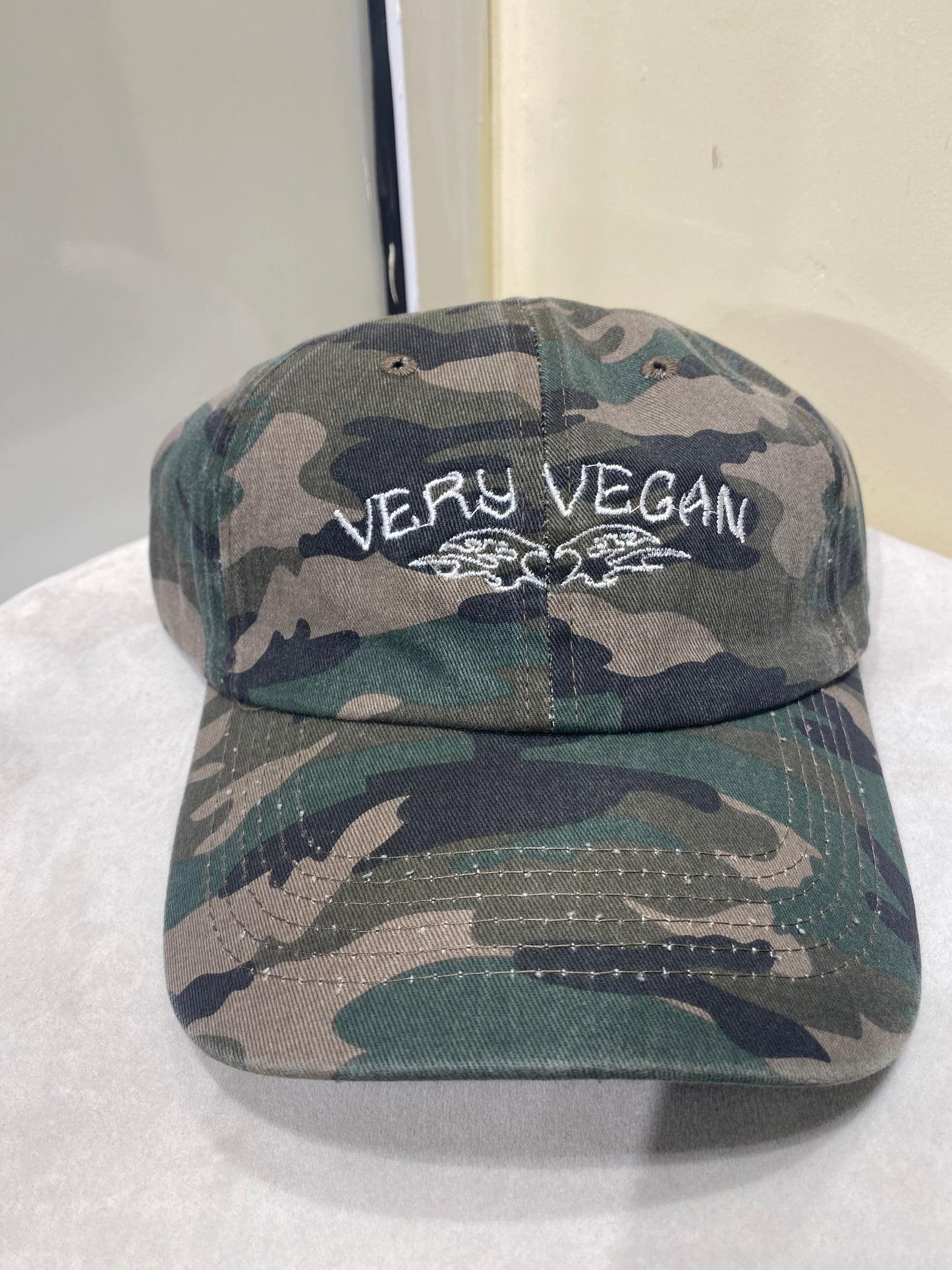 VERY VEGAN HAT
