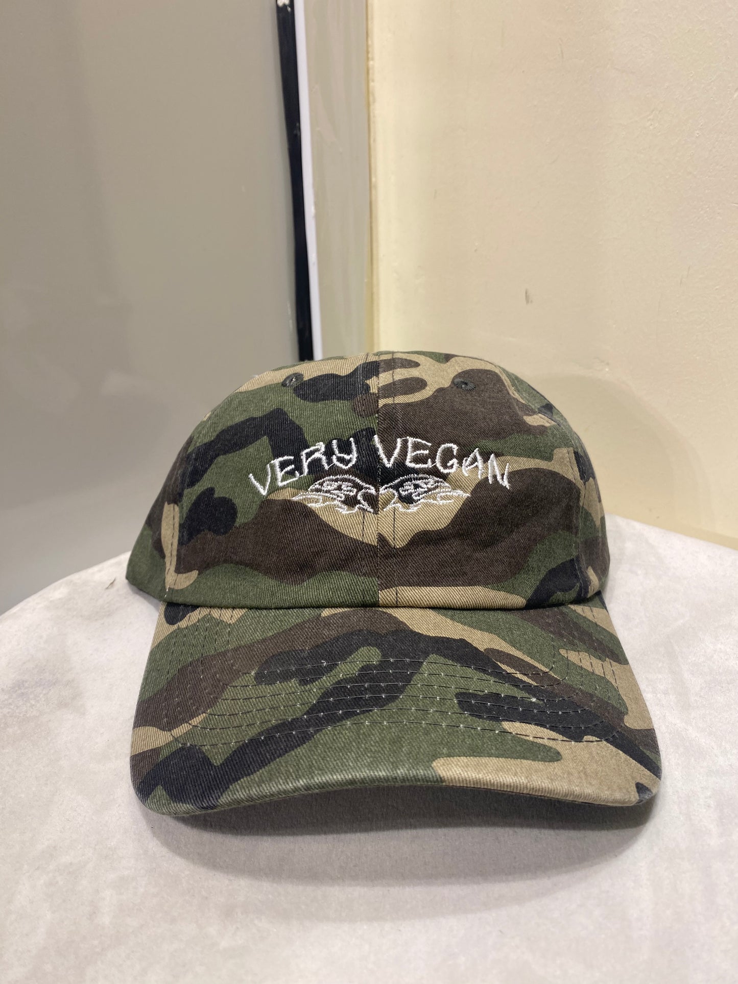 VERY VEGAN HAT