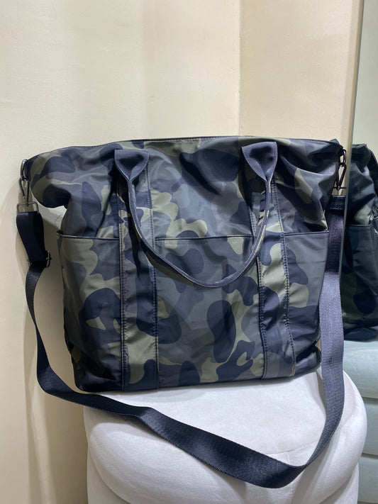 Zedek Camo Tote bag