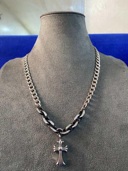 NECKLACE 18