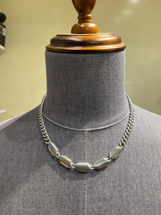 NECKLACE 12