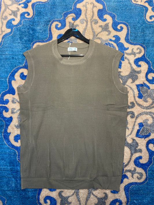 Knitted Sleeveless in Ash C72129