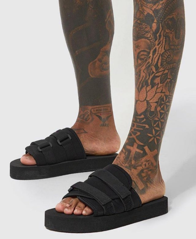 Tech Sliders Zedek Plain tech sliders in black – Zedekenterprise