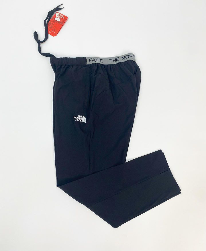 North face track pant in black