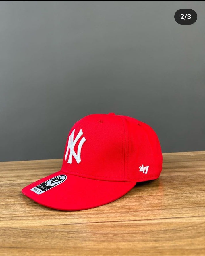 Adjustable NY hat in red