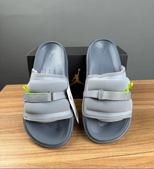 Jordan super play slides in all grey