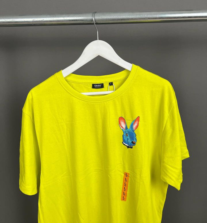 Cropp tee rabbit