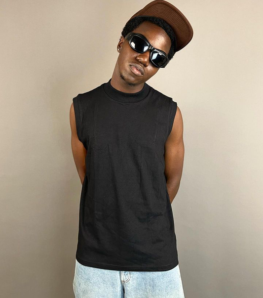 ID sleeveless shirt
